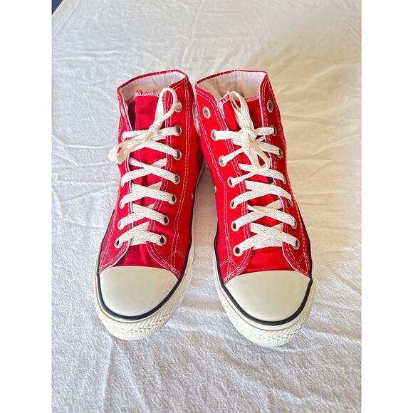 Converse Chuck Taylor All Star High Top Red Canvas Sneakers Unisex EUR 40 / US 7 - Picture 1 of 8